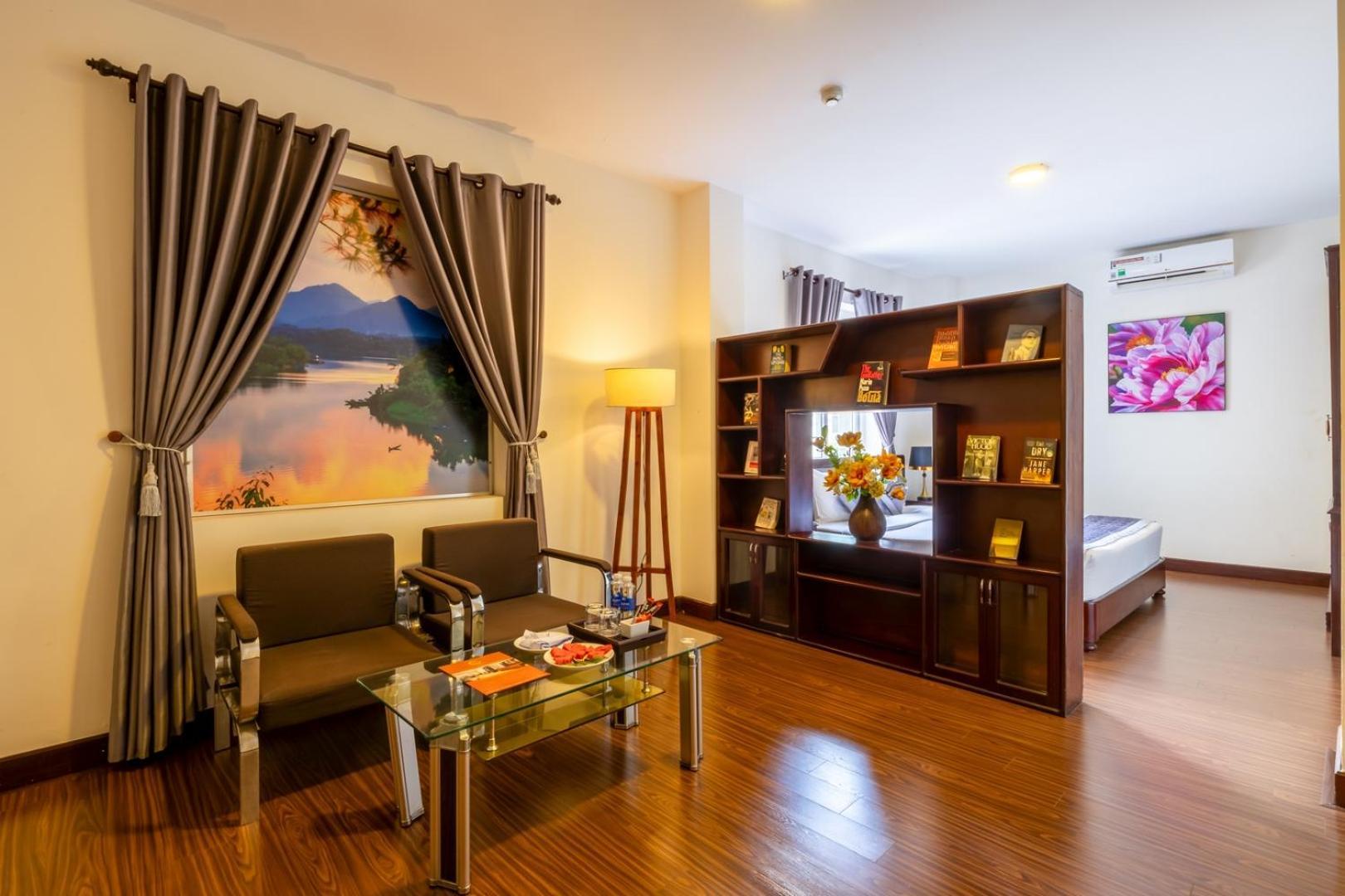 Baly Hotel Hue Exterior foto